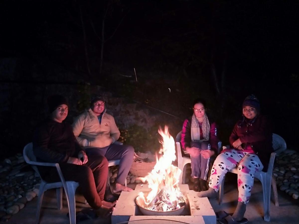 Neha Homestay Shimla Eksteriør bilde